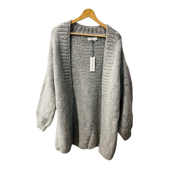 Unsubscribed Women’s Chunky Cardigan Small Gray Oversized Hand Knit Peru NWT - Picture 2 of 10